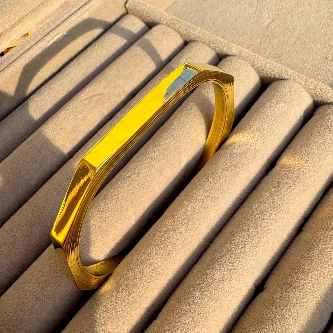 Apex Cuff - 18K Gold Plated